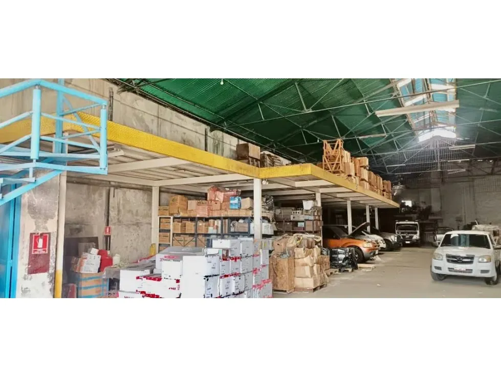 GALPON VENTA CATIA LOS FLORES 820 M2, 1 BAÑO, 1 AMBIENTE - 12