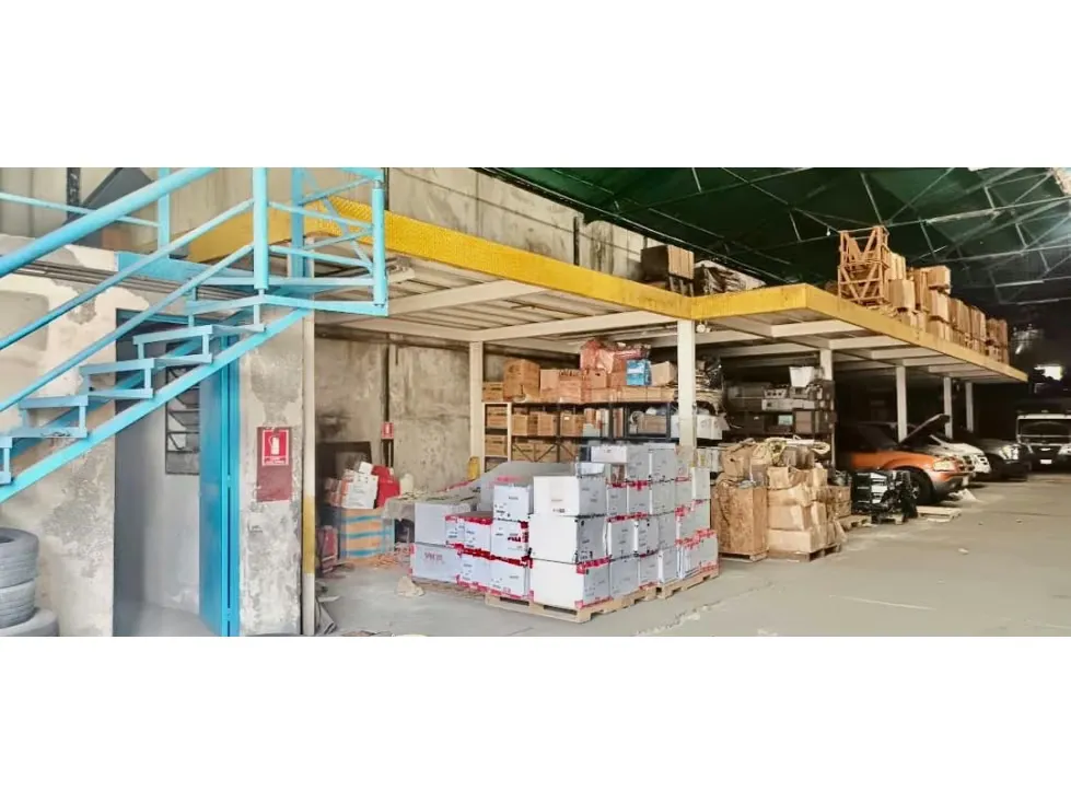 GALPON VENTA CATIA LOS FLORES 820 M2, 1 BAÑO, 1 AMBIENTE - 15
