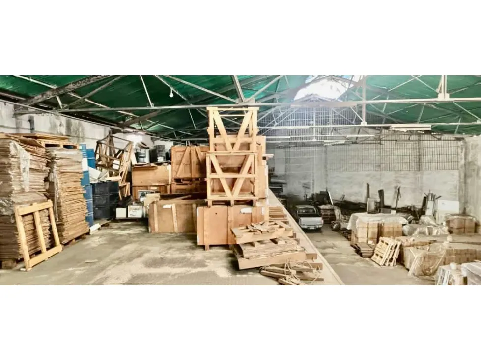 GALPON VENTA CATIA LOS FLORES 820 M2, 1 BAÑO, 1 AMBIENTE - 17