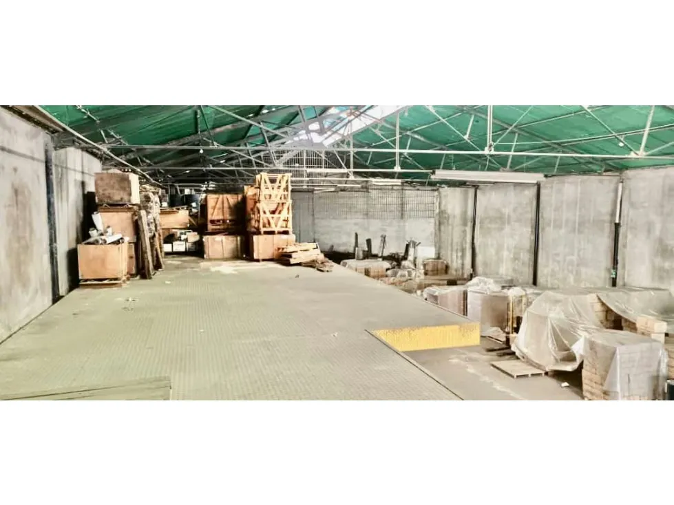 GALPON VENTA CATIA LOS FLORES 820 M2, 1 BAÑO, 1 AMBIENTE - 6