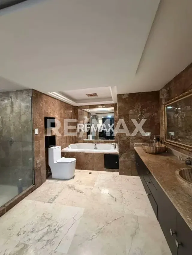 EN VENTA CASA EN LA LAGO ESQUINA URB LA VIRGINIA - 15