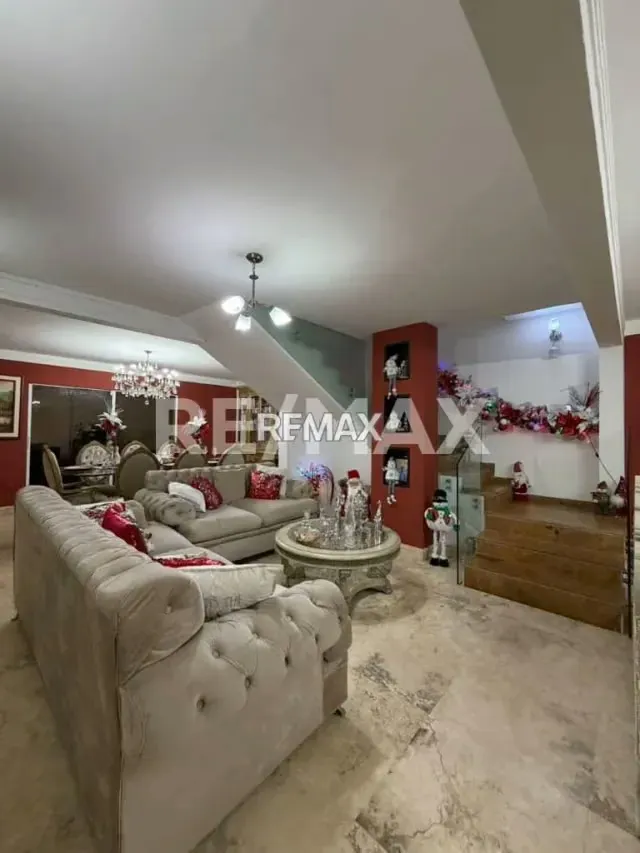 EN VENTA CASA EN LA LAGO ESQUINA URB LA VIRGINIA - 8