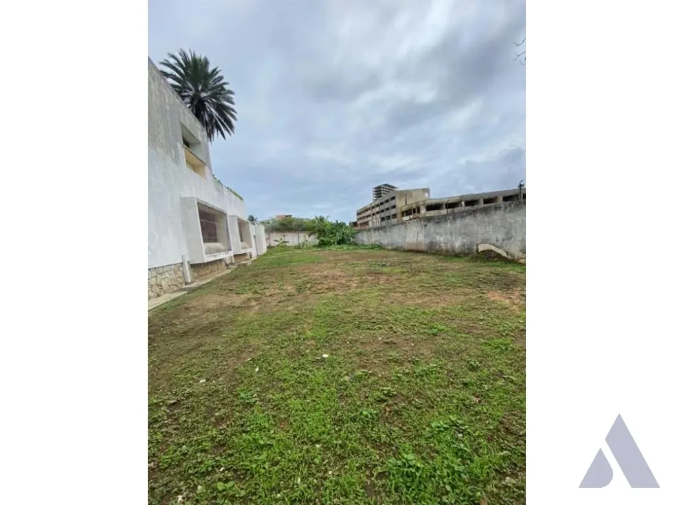 Vendo casa 1000m2 Playa El Angel 9940 - 6