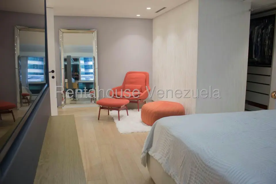 Apartamento (1 Nivel) en Venta en Campo Alegre, Distrito Metropolitano - 16