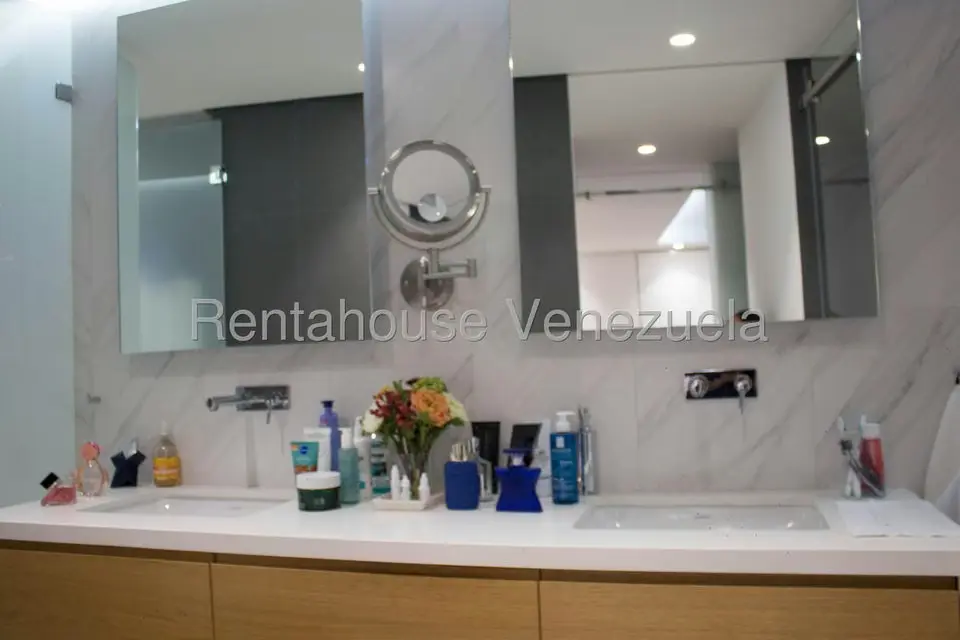 Apartamento (1 Nivel) en Venta en Campo Alegre, Distrito Metropolitano - 18
