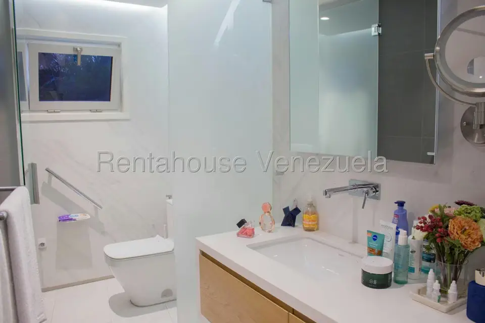 Apartamento (1 Nivel) en Venta en Campo Alegre, Distrito Metropolitano - 19