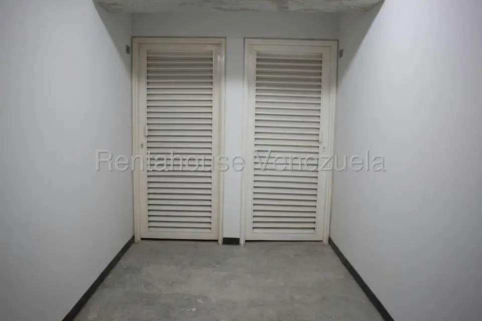 Apartamento (1 Nivel) en Venta en Campo Alegre, Distrito Metropolitano - 26