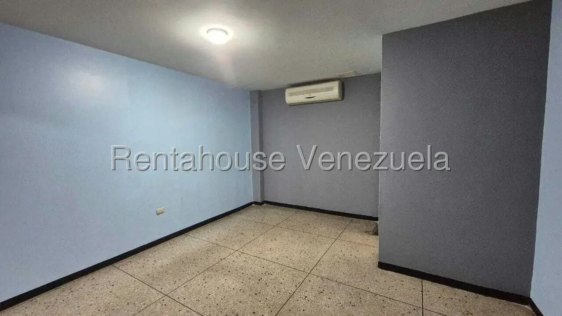 Oficina en Alquiler en Zona Oeste, Lara - 5
