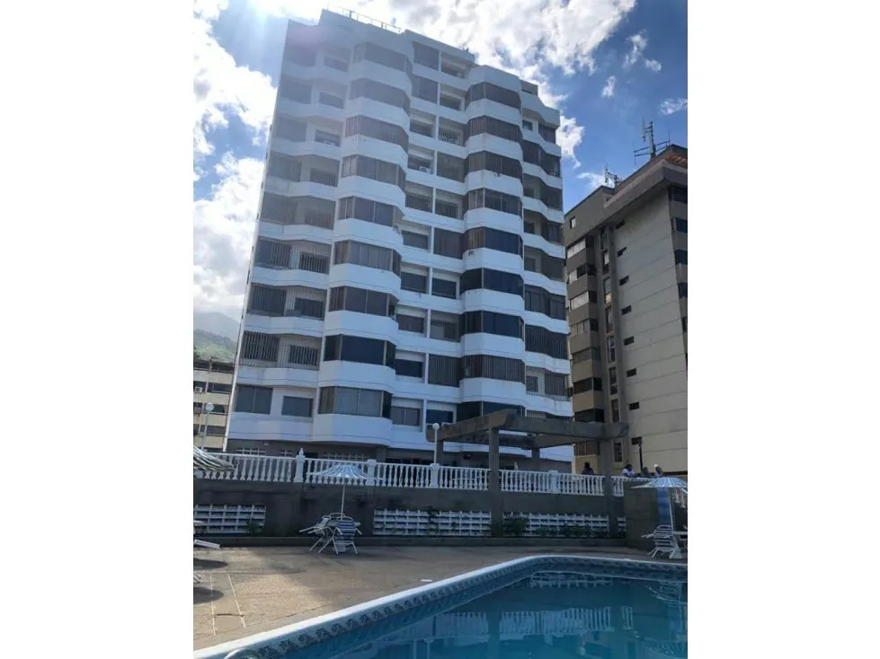 Se vende penthouse 320m2 5h/6b/2p La Guaira 4553