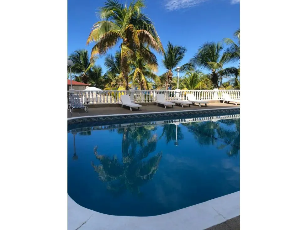 Se vende penthouse 320m2 5h/6b/2p La Guaira 4553 - 3