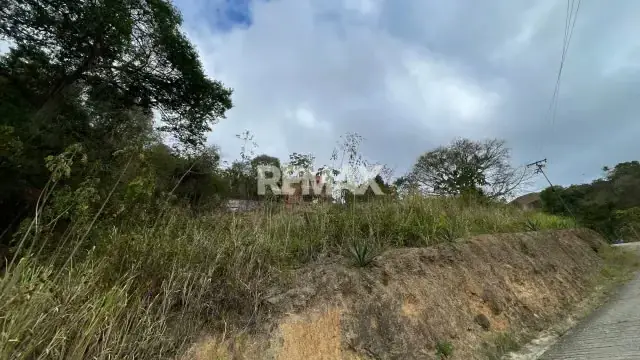 Terreno en venta en Colinas de Corralito. Municipio El Hatillo