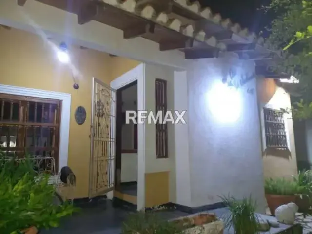 En venta casa en la av 6 los Puertos de Altagracia