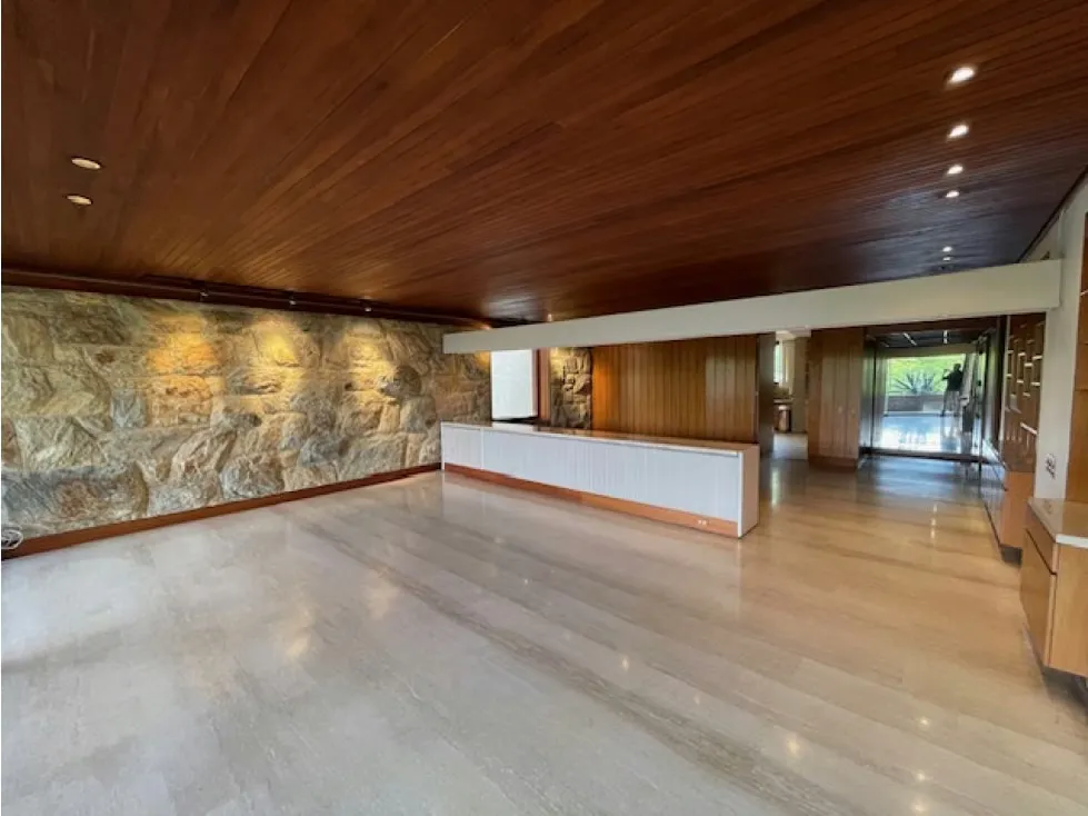 Ofrezco en ALQUILER apto en LOS PALOS GRANDES - 290 m2 - 8