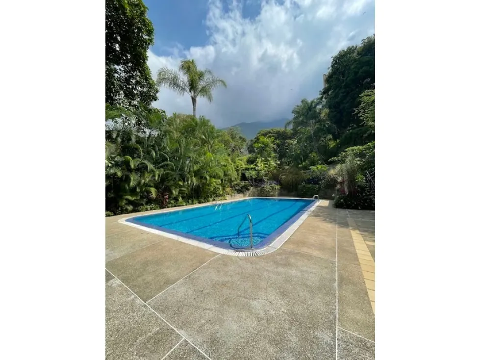 Ofrezco en ALQUILER apto en LOS PALOS GRANDES - 290 m2 - 9