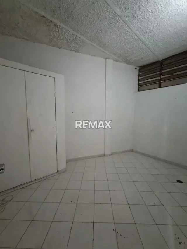 EN VENTA APARTAMENTO EN EL LIMON AV. CIRCUNVALACION - 6