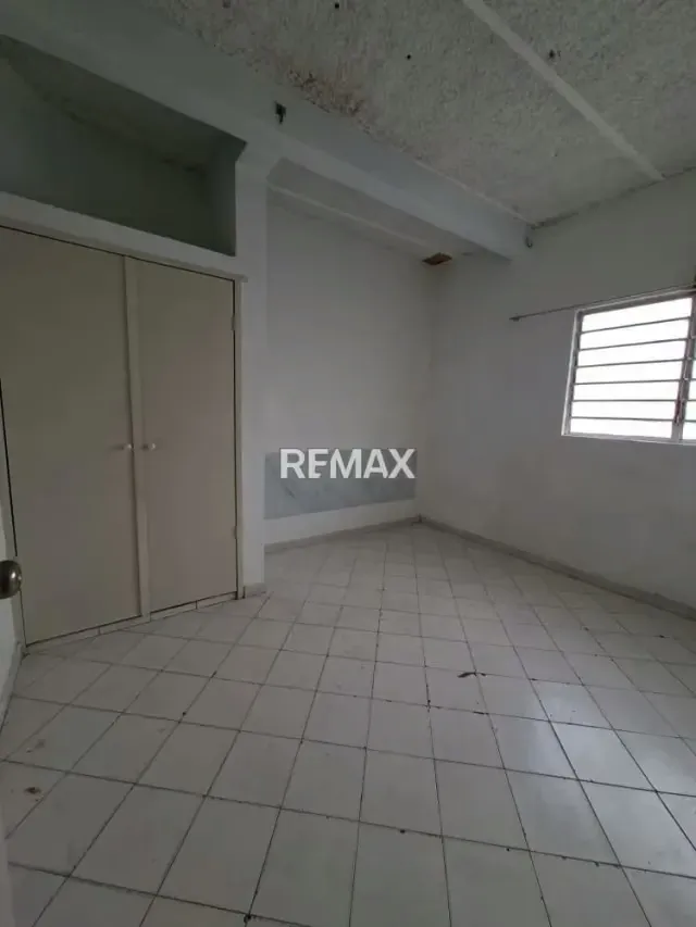 EN VENTA APARTAMENTO EN EL LIMON AV. CIRCUNVALACION - 7