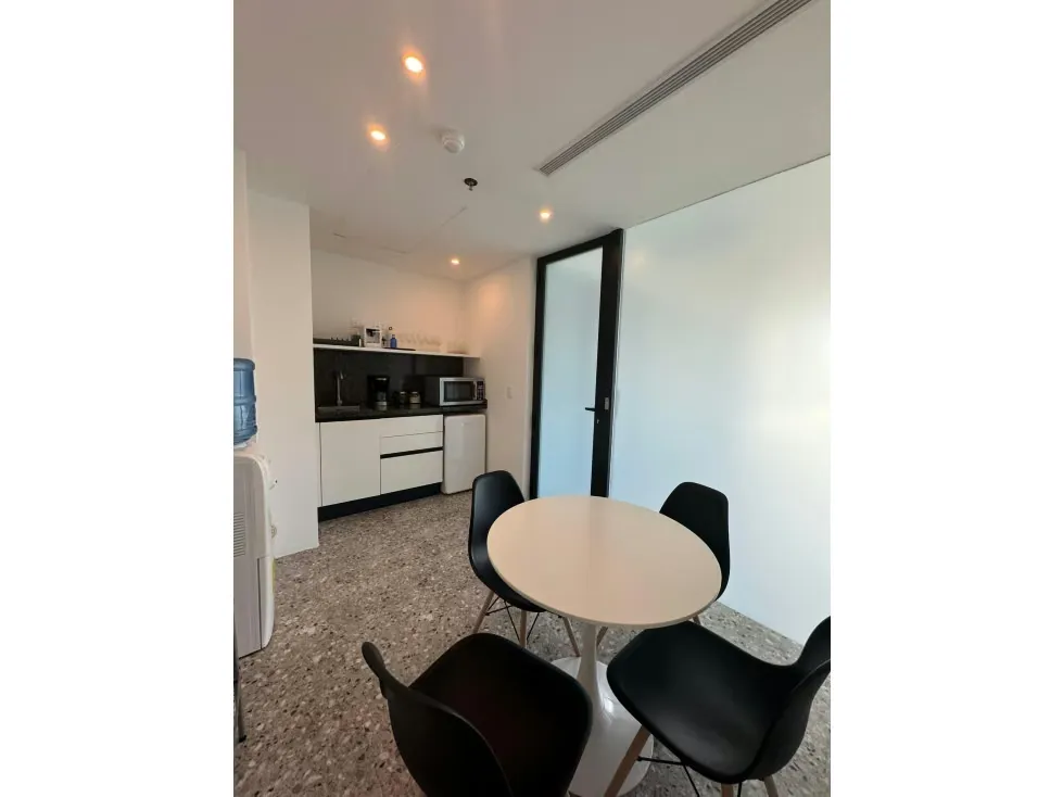 Se vende oficina 161m² Las mercedes - 12