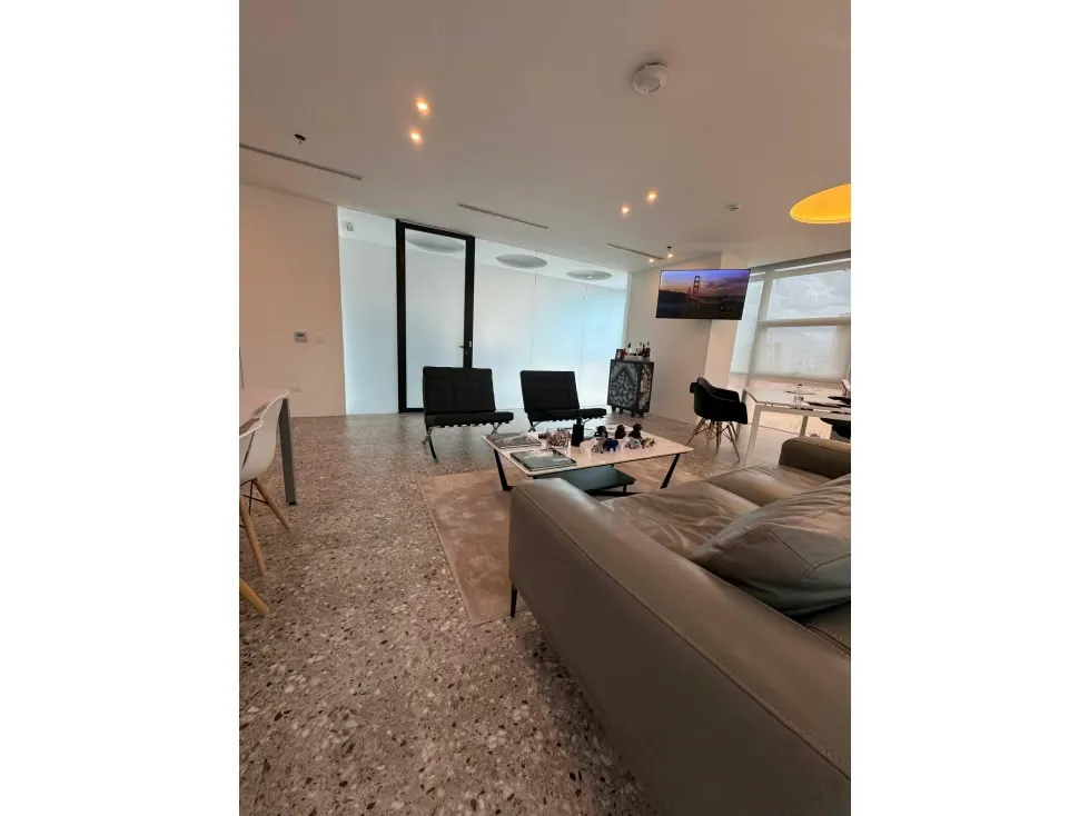 Se vende oficina 161m² Las mercedes - 3