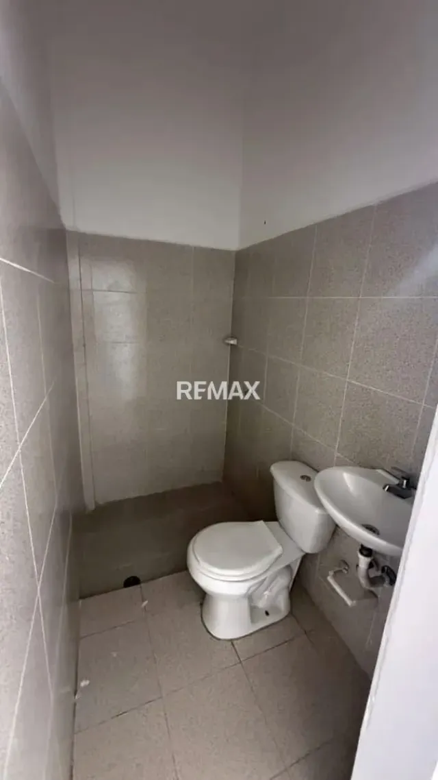 Excelente oportunidad de inversión en Coloncito* En Venta este edificio comercial en esquina sobre la calle 9 Bis - 7