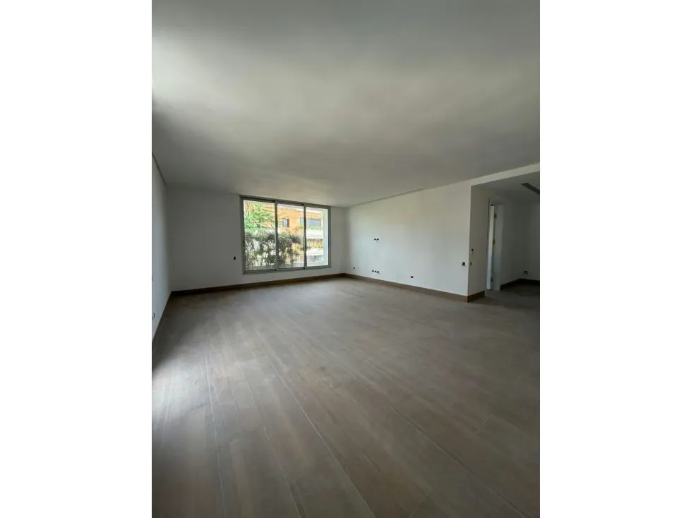 Se vende apartamento 485m2 3H+S/3.5B+S/4P Altamira - 11