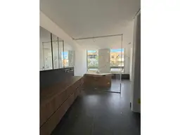 View 16