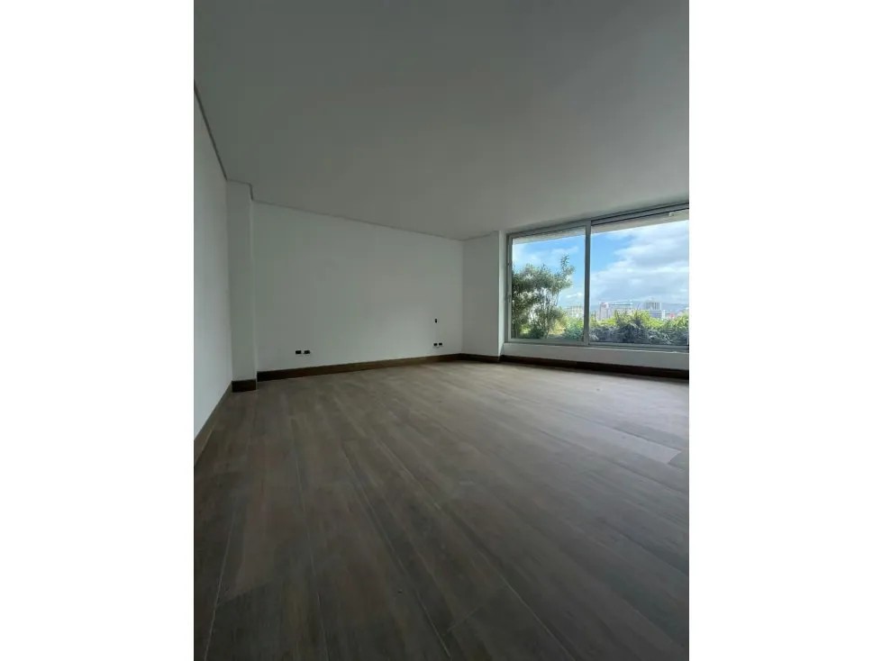 Se vende apartamento 485m2 3H+S/3.5B+S/4P Altamira - 10