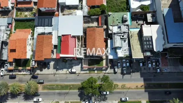 Casa Comercial en Venta – La Viña, Valencia - 2