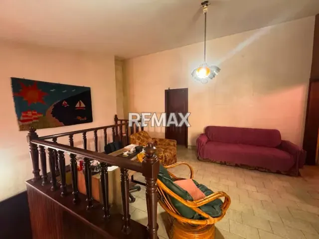 Casa Comercial en Venta – La Viña, Valencia - 10