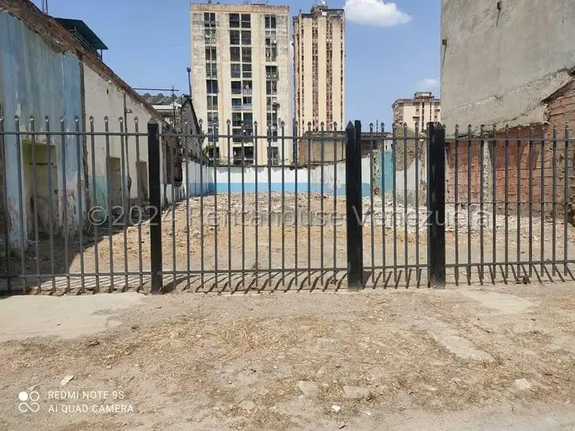 Terreno (Comercial) en Venta en Avenida Sucre, Aragua