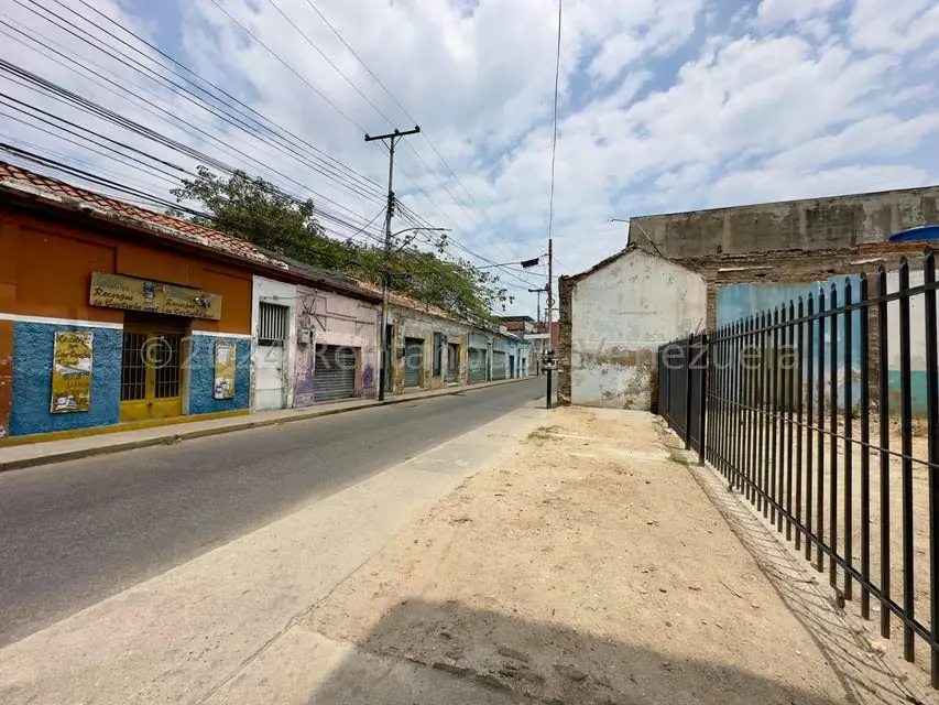 Terreno (Comercial) en Venta en Avenida Sucre, Aragua - 2