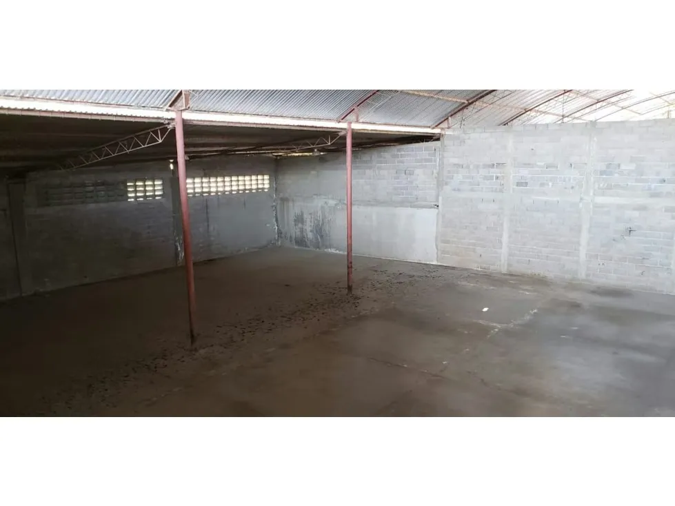 ALQUILER GALPON IND. CARRETERA. CHARALLAVE OCUMARE 900 M2 C - 4