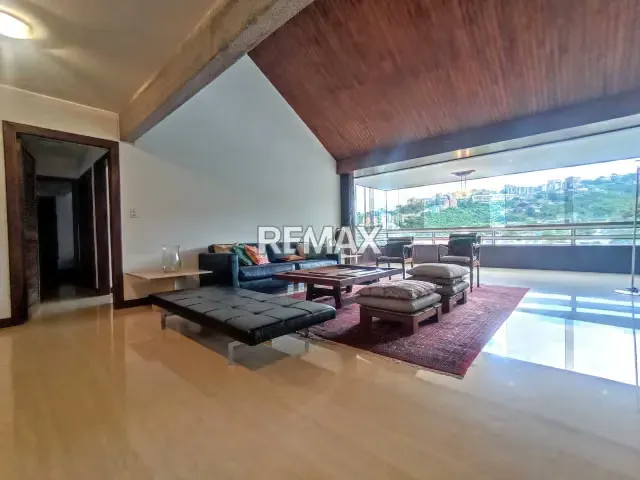 Apartamento en Alquiler Tipo PH Colinas Bello Monte - 2