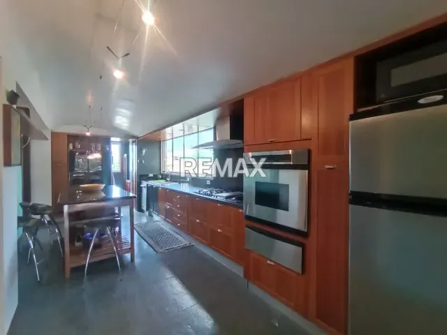 Apartamento en Alquiler Tipo PH Colinas Bello Monte - 4