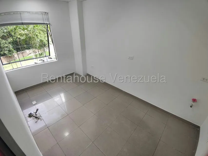 Local Comercial en Alquiler en La Lagunita Country Club, Distrito Metropolitano - 8