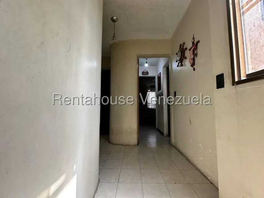 Apartamento (Duplex) en Venta en Valle Abajo, Distrito Metropolitano - 15