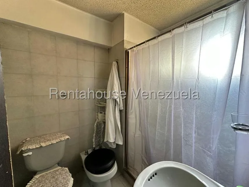 Apartamento (Duplex) en Venta en Valle Abajo, Distrito Metropolitano - 18
