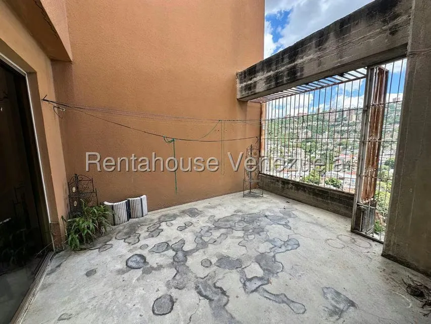 Apartamento (Duplex) en Venta en Valle Abajo, Distrito Metropolitano - 22
