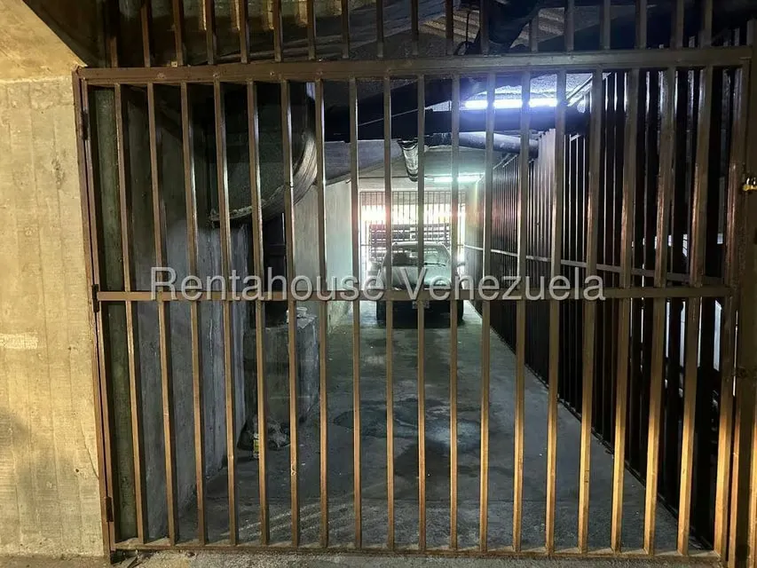 Apartamento (Duplex) en Venta en Valle Abajo, Distrito Metropolitano - 26