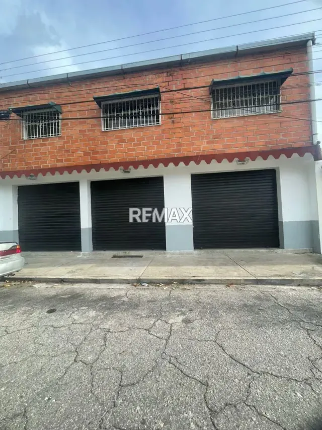 Local Comercial En Piñonal