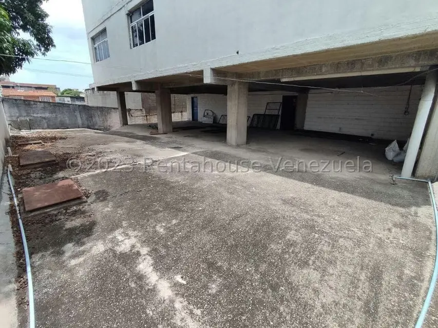 Comercial (Edificio) en Venta en Centro, Lara - 17