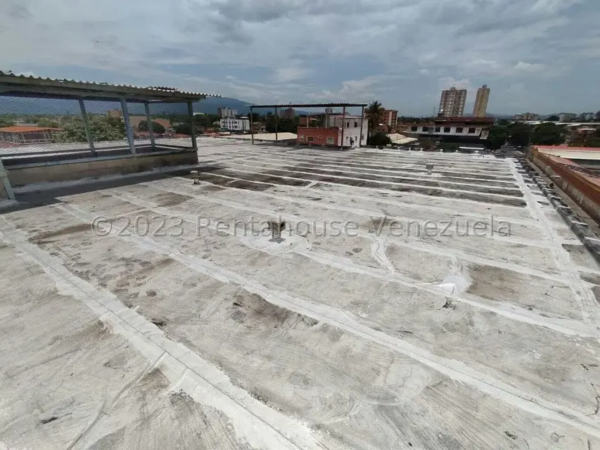 Comercial (Edificio) en Venta en Centro, Lara - 48