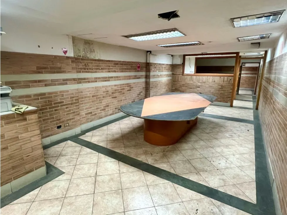 En Alquiler o Venta Galpon Industrial. Cementerio Libertador - Caracas - 12