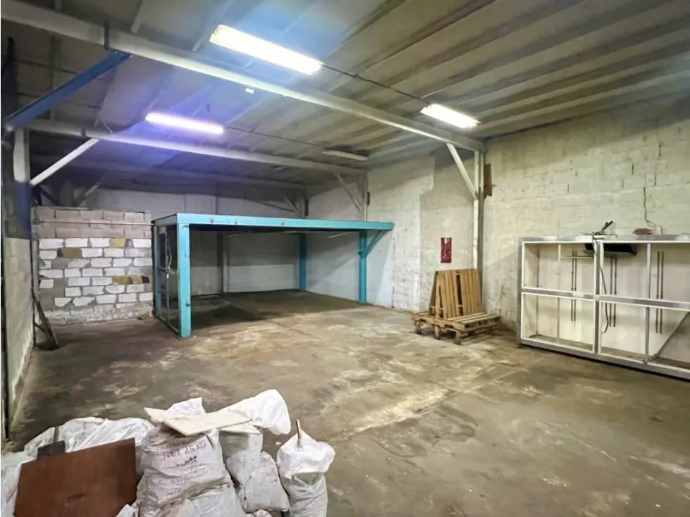 En Alquiler o Venta Galpon Industrial. Cementerio Libertador - Caracas - 7