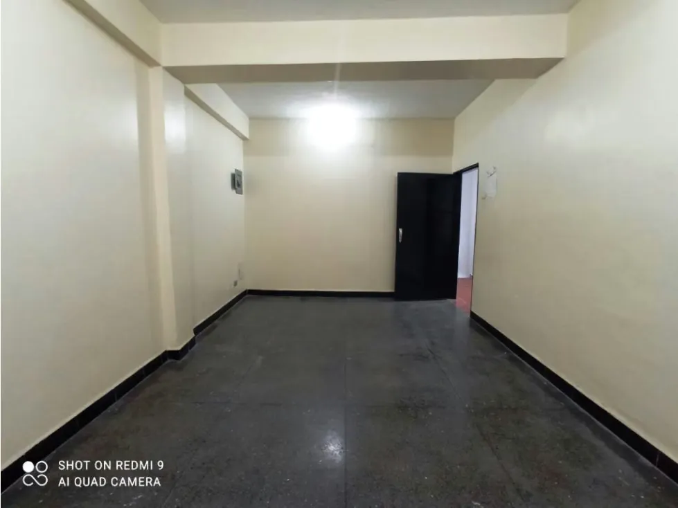LOCAL COMERCIAL - BOLEÍTA SUR - 75 Mts2 - 8