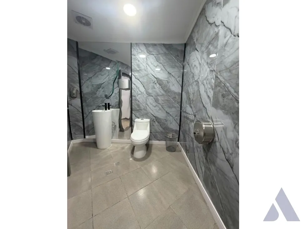 Alquilo oficina 420m2 San Román 3888 - 22
