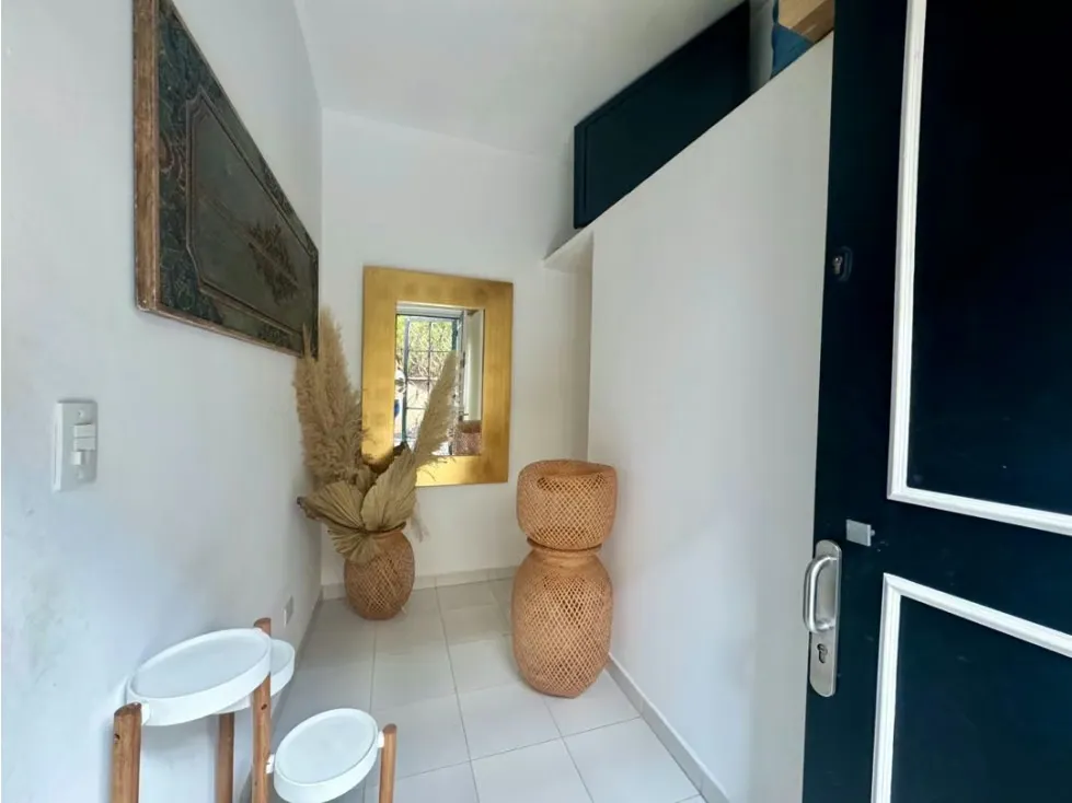 Se alquila oficina-showroom-deposito Las Mercedes - 3