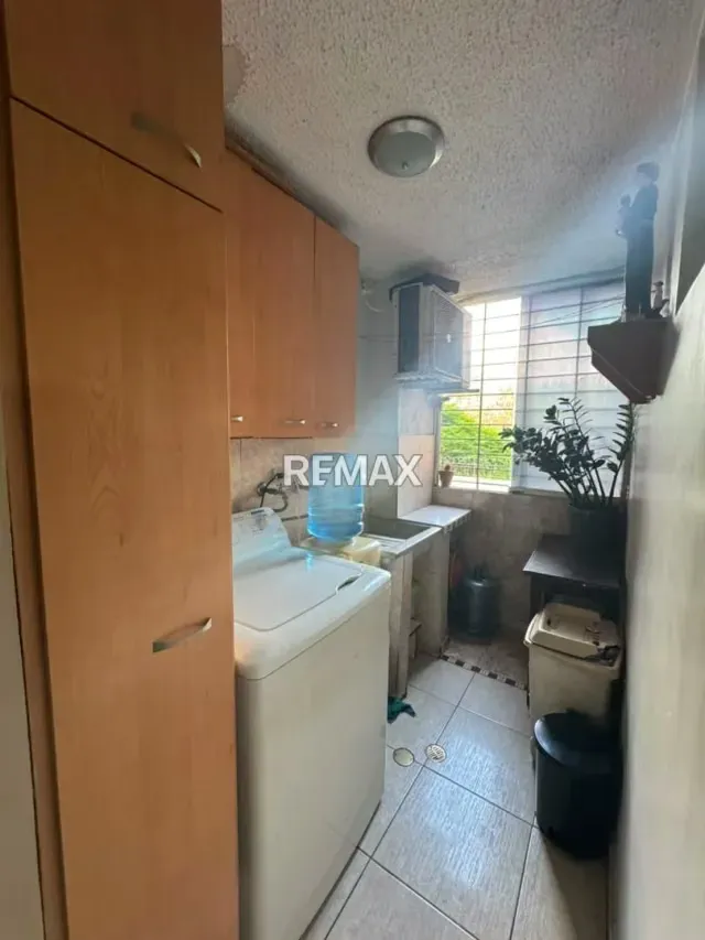Bello Apartamento ubicado en Resid. Sotavento I, Av Pedro León Torres - 8