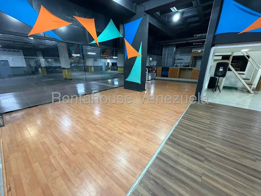 Negocios y Empresas (Servicios) en Venta en Avenida Bolivar, Aragua - 14