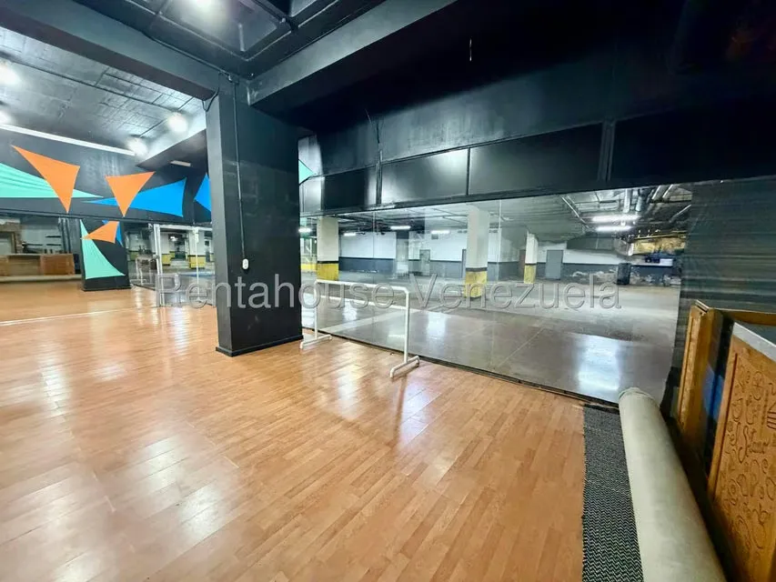 Negocios y Empresas (Servicios) en Venta en Avenida Bolivar, Aragua - 15