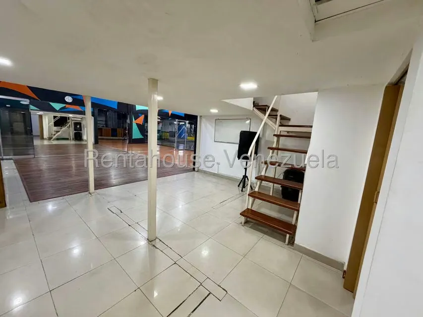 Negocios y Empresas (Servicios) en Venta en Avenida Bolivar, Aragua - 18